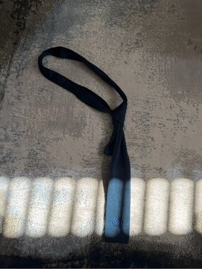 Gucci Navy Blue Textured Silk Tie
